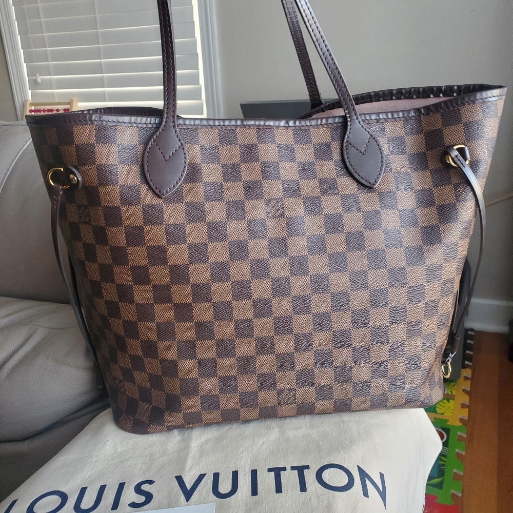 Louis Vuitton Neverfull MM